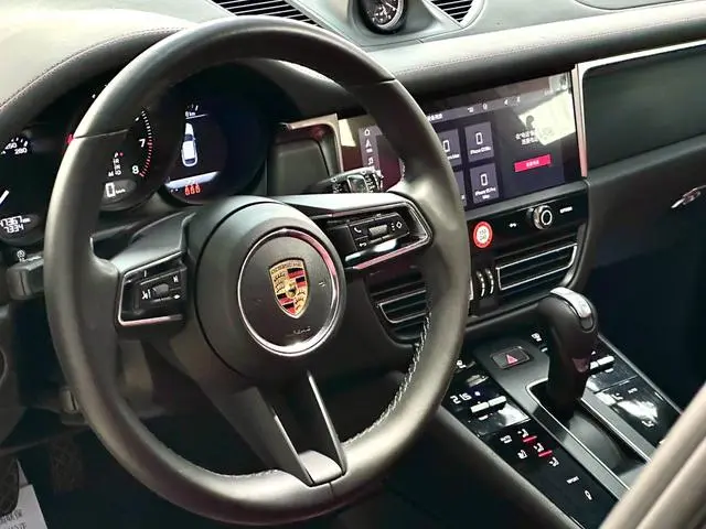 Porsche Macan Macan 2.0T