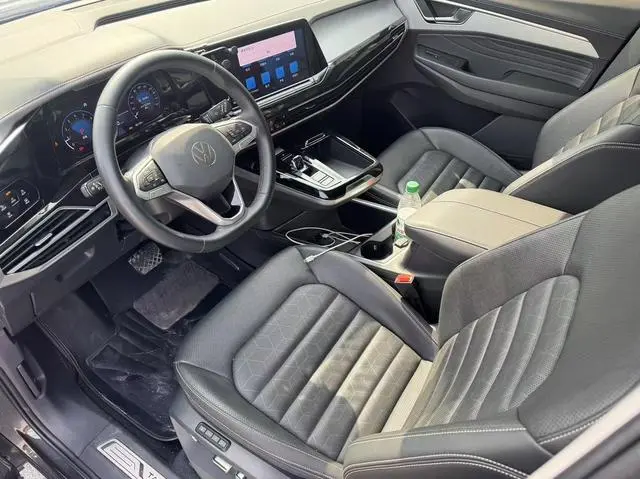 Volkswagen Lanjing 330TSI two-wheel drive luxury Good State edition 6-seater