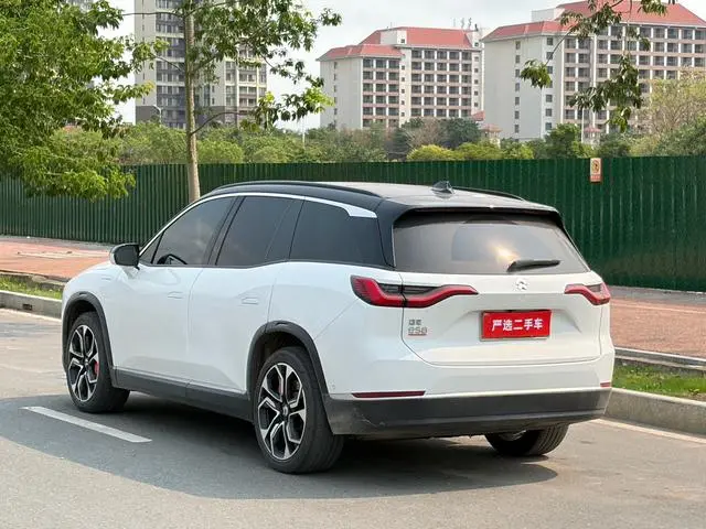 NIO NIO ES8 580KM signature edition seven seats