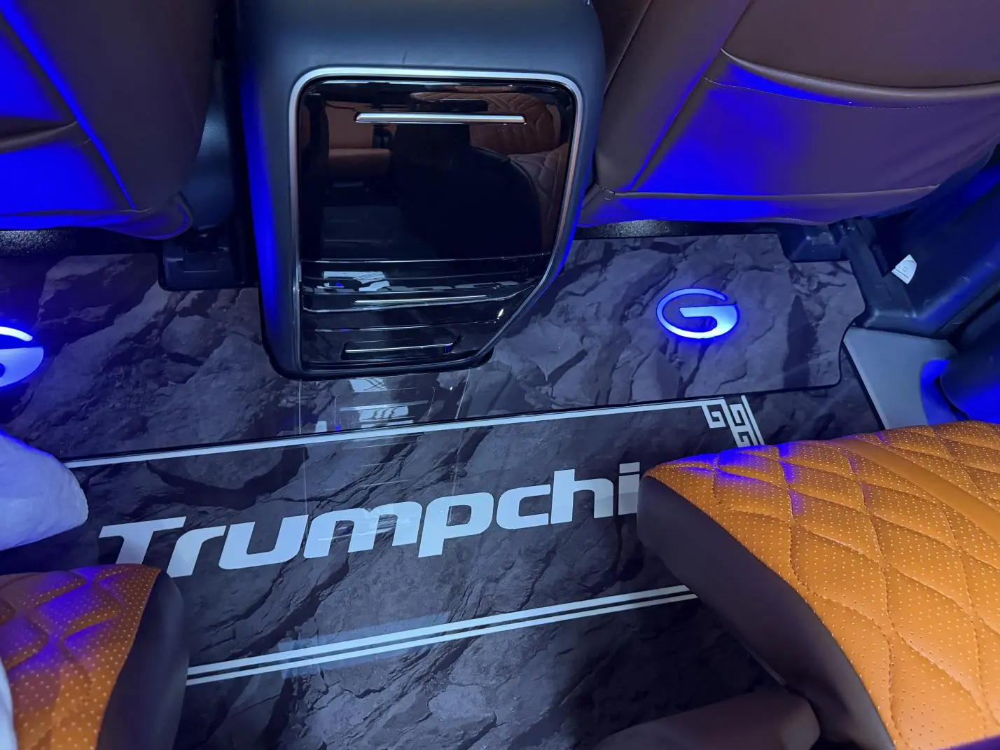 GAC Trumpchi M8 Lingxiu Series 390T Deluxe Edition