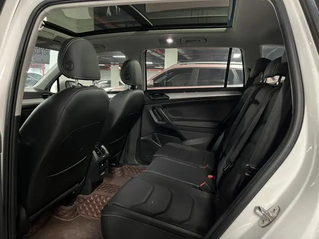 Volkswagen Tiguan L 330TSI automatic two-wheel drive Smart edition