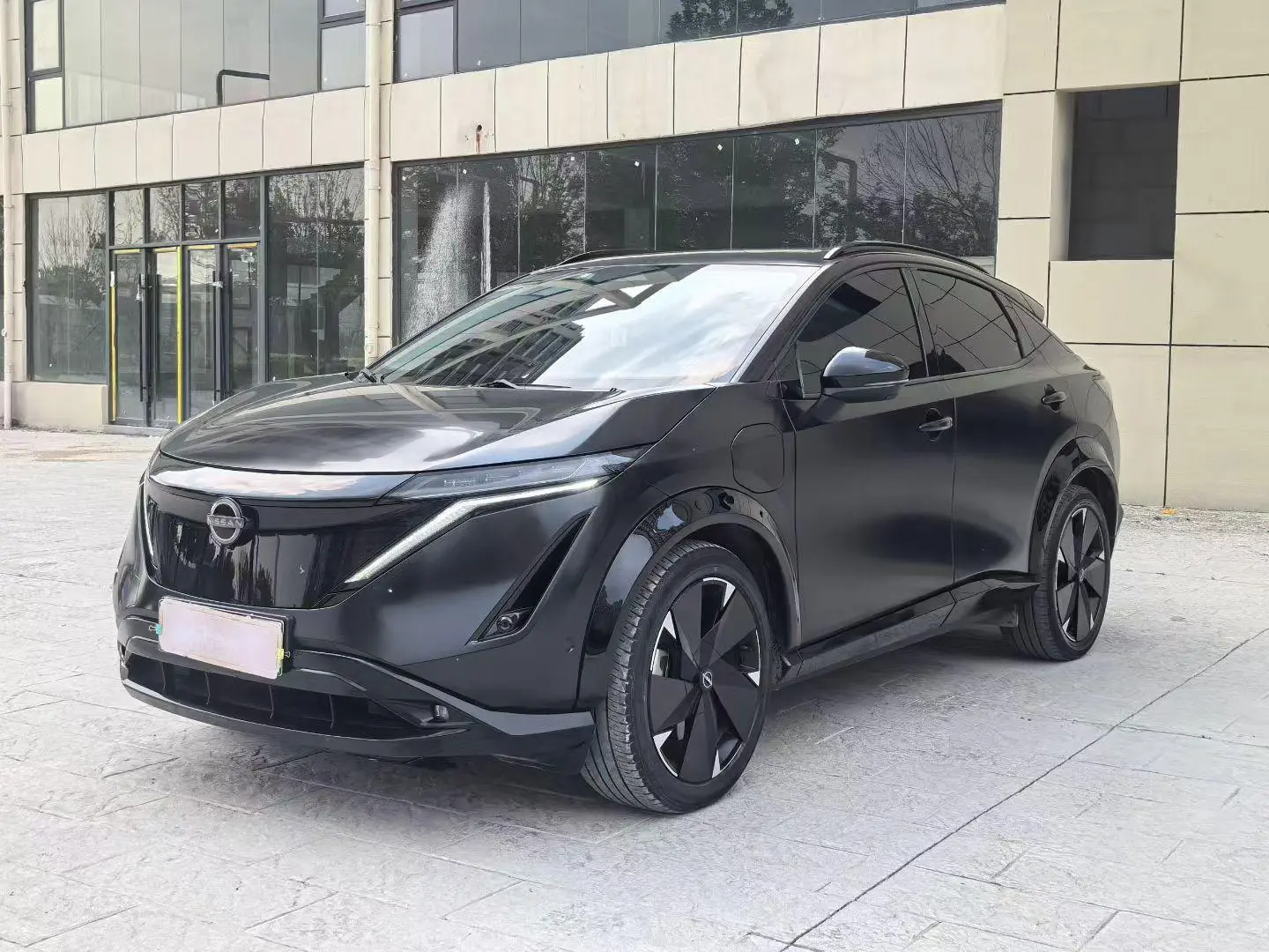 Nissan ARIYA High-performance four-wheel drive top version