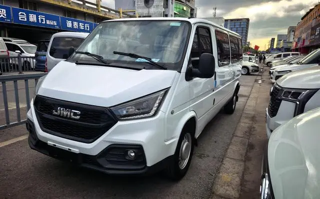 JMC Teshun 2.8T Space King Taurus long-axis mid-high-top rear single tire-6-seater diesel country VI JX493