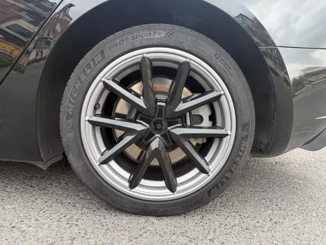 Tesla Model 3 Standard battery life rear drive upgraded version 3D6