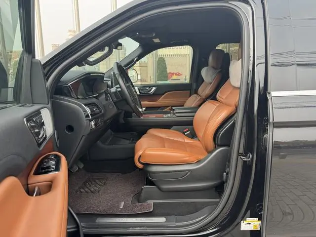 Lincoln Navigator 3.5T MONO Limited Edition MONO BLACK