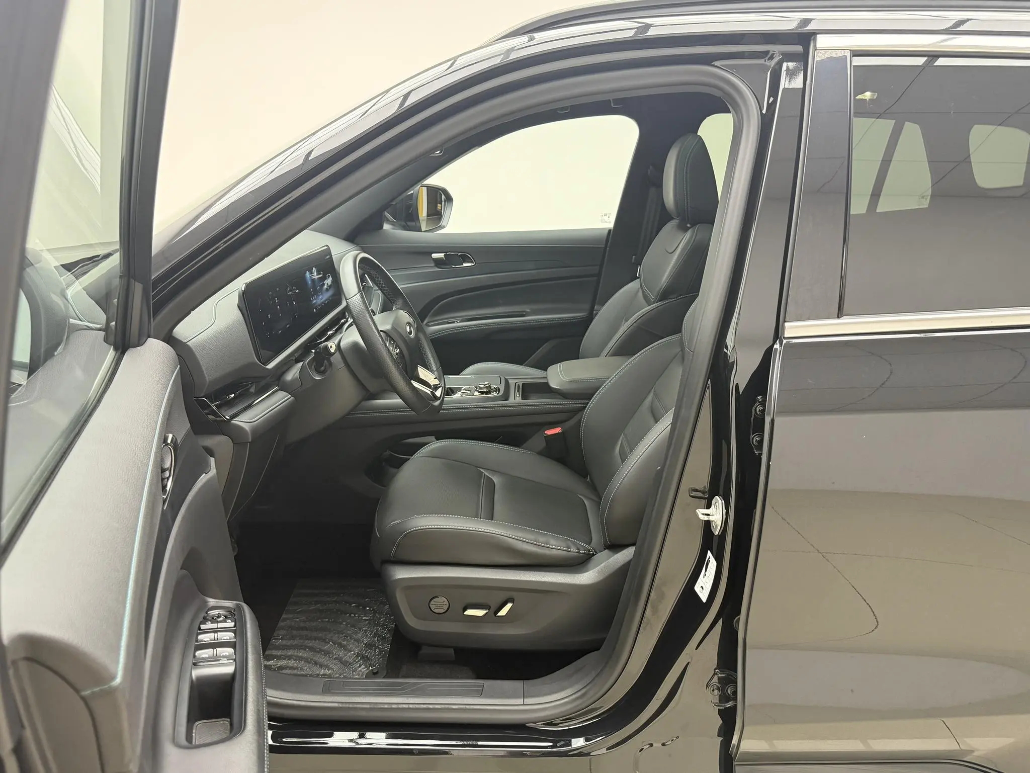 Ford Ling Rui EcoBoost 170 Galaxy Edition