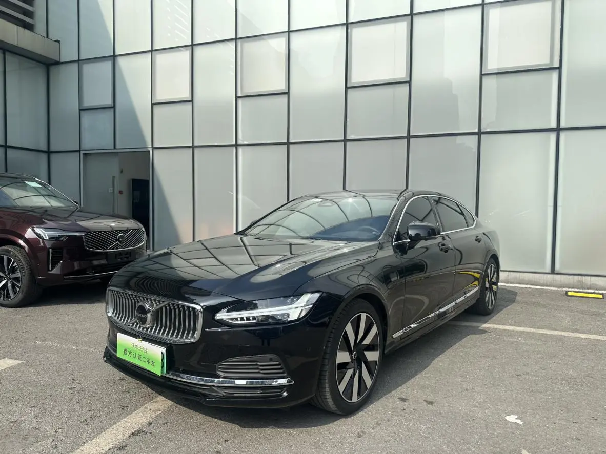 Volvo Volvo S90 PHEV T8 four-wheel drive long battery life Zhiya Deluxe Edition