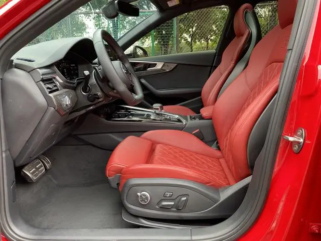 Audi Audi S4 3.0TFSI