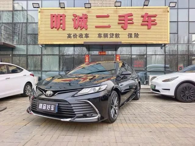 TOYOTA Camry 2.5G Deluxe Edition