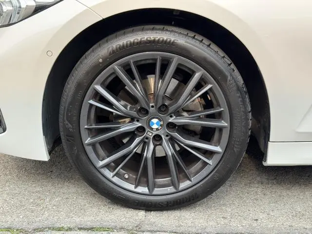 BMW BMW 3 Series 325Li M Sports Yao Ye Suit