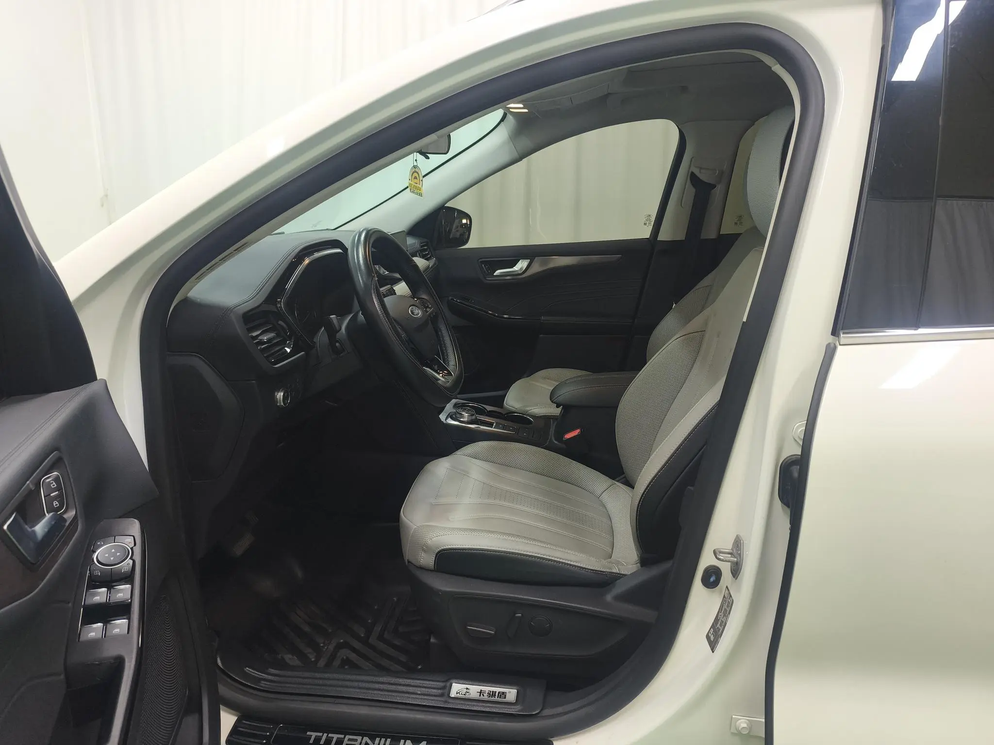 Ford Ruiji EcoBoost 245 two-wheel drive Yaoxiang model