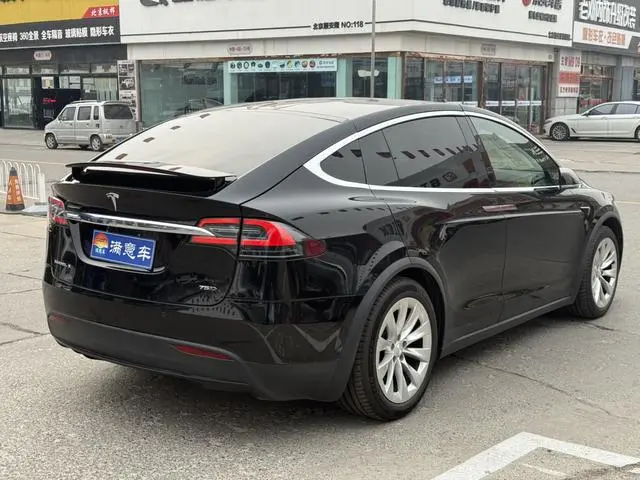 Tesla Model X 75D