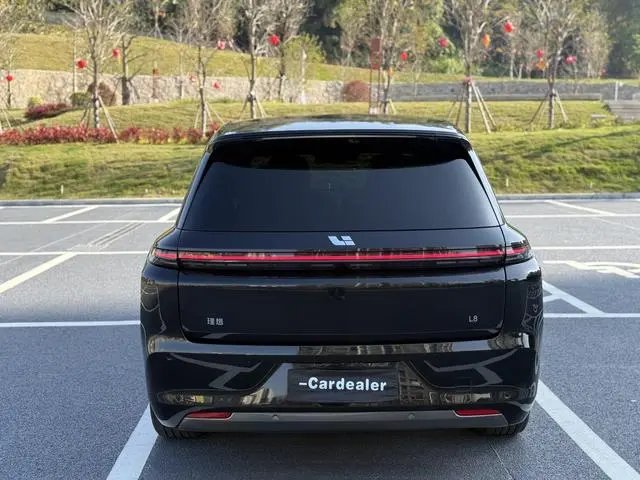Li Auto Ideal L8 Pro version