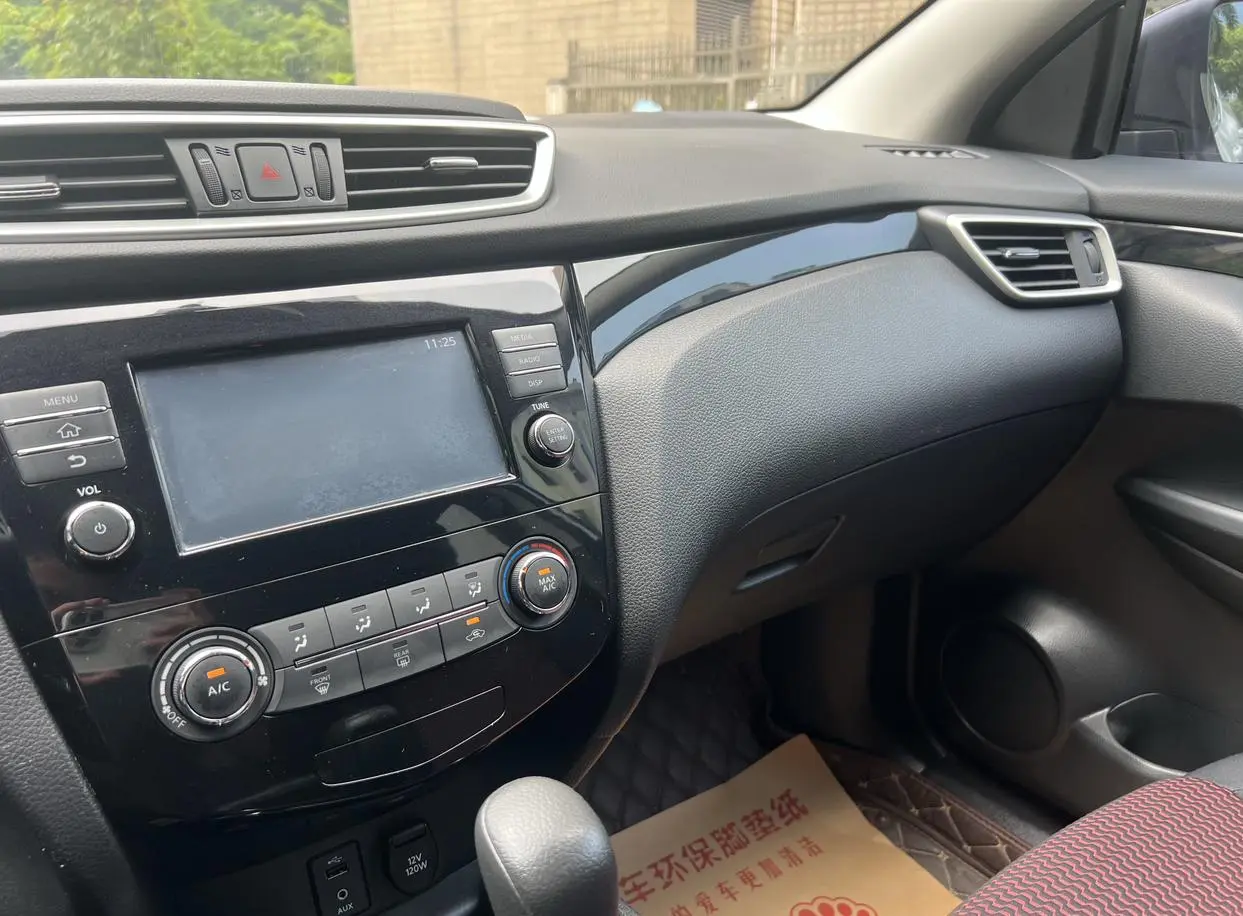 Nissan Qashqai 2.0L CVT Elite Edition Country V