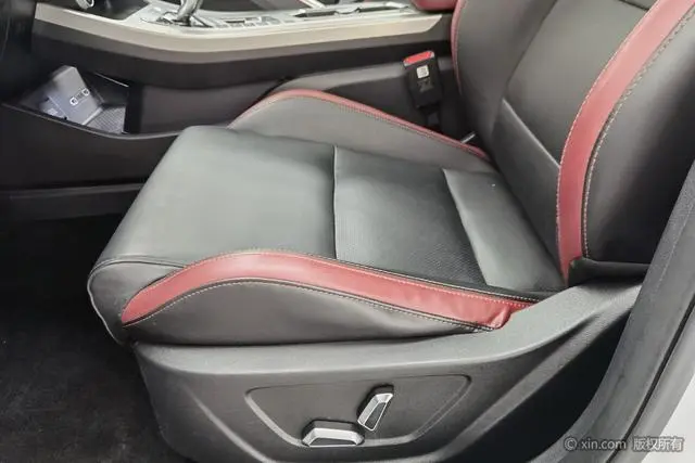 Geely Binyue Sports 260T DCT Ranger Country VI