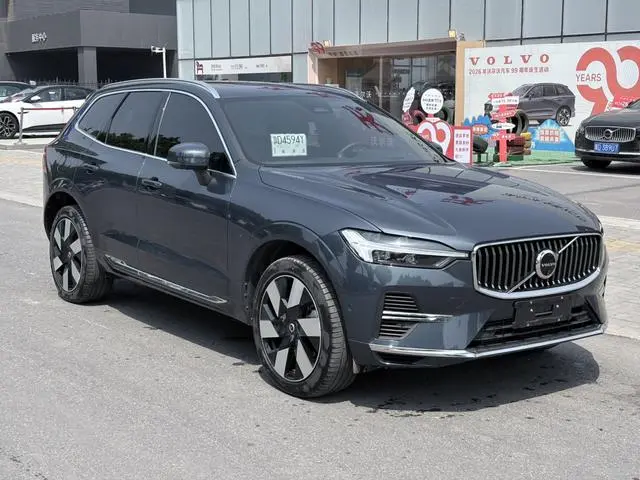 Volvo Volvo XC60 PHEV T8 four-wheel drive long battery life Zhiya Deluxe Edition