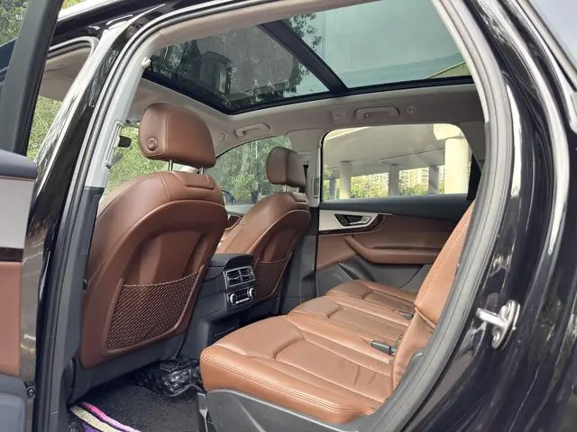 Audi Audi Q7 45 TFSI S line sporty