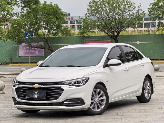 Chevrolet Cruze 320 automatic Enjoy Skylight version