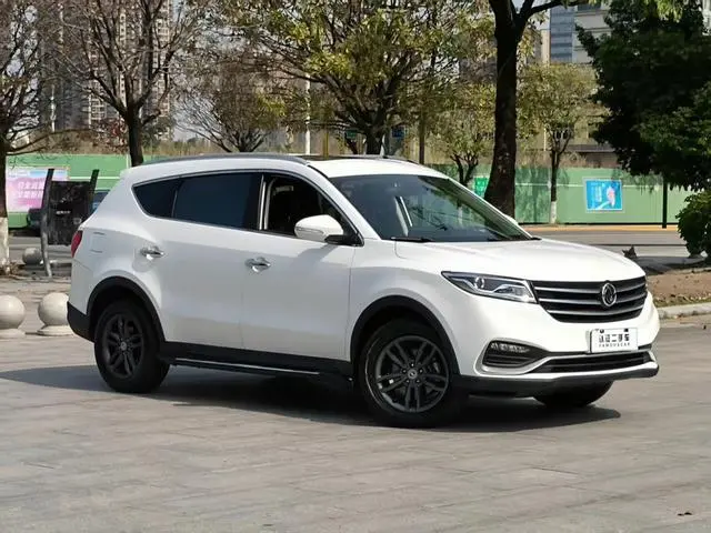Dongfeng Fengguang Scenery 580 1.5T CVT luxury