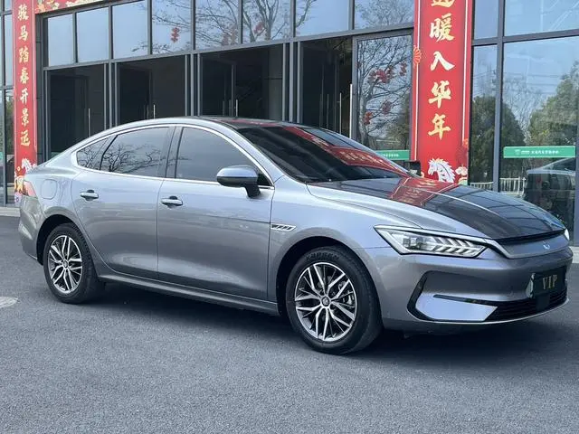 BYD Qin PLUS EV 400KM travel version