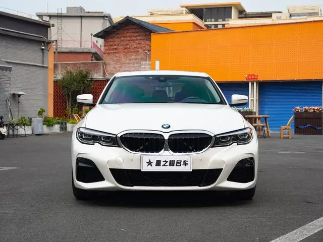 BMW BMW 3 Series 325Li M sports suit