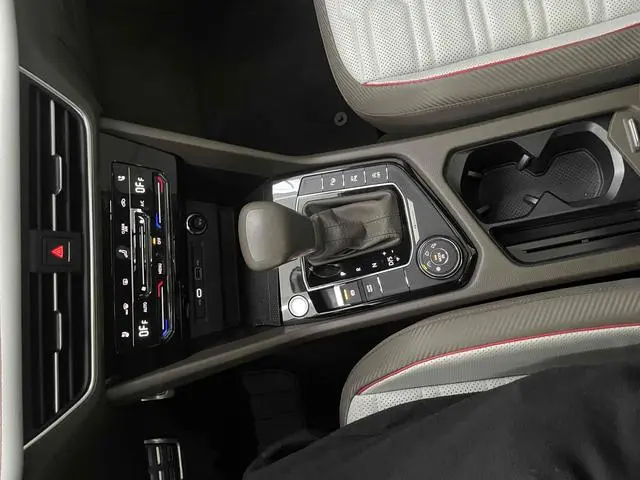 Volkswagen Tiguan L 380TSI automatic four-wheel drive R-Line ultimate 7-seater