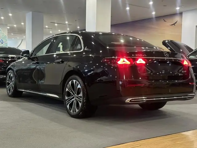 Mercedes-Benz Mercedes-Benz E-class PHEV E 350 e L sedan