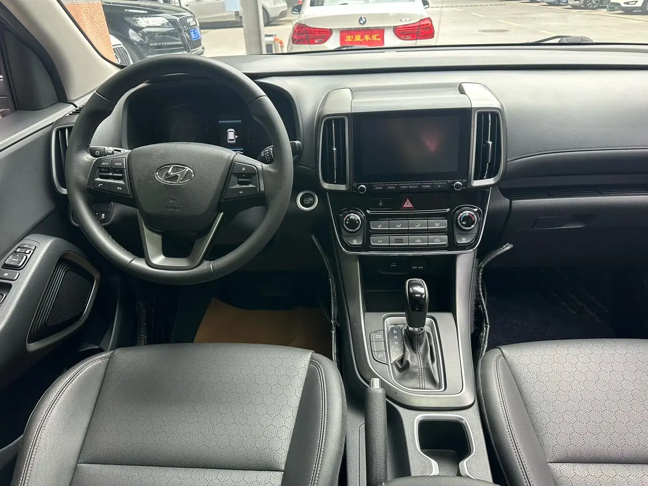 Hyundai Hyundai ix35 2.0L automatic two-wheel drive Zhiyong*Enjoy Edition