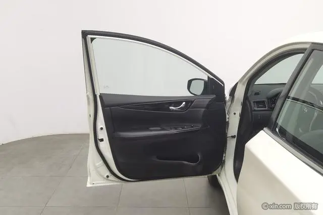 Nissan TIIDA 1.6L CVT Zhixing Edition Country VI