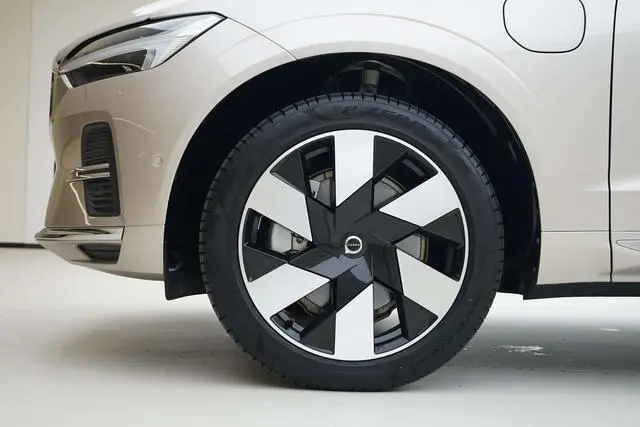 Volvo Volvo XC60 PHEV T8 four-wheel drive long battery life Zhiyuan Deluxe Edition