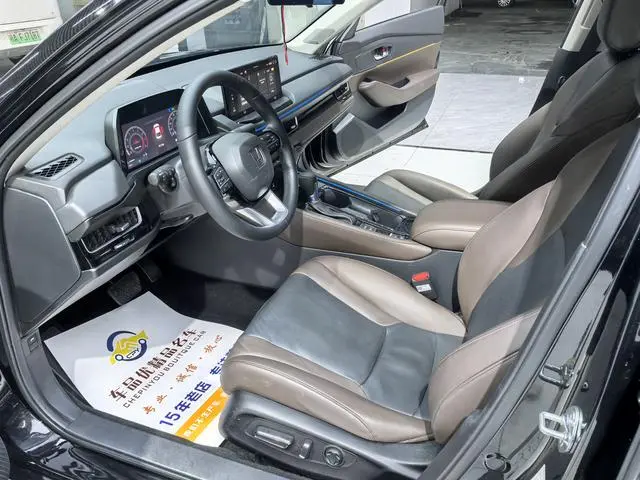 Honda Yingshipai 260TURBO Jingyue Edition