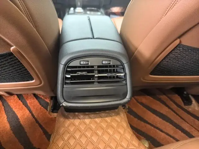 Maserati Ghibli 3.0T 350Hp standard version Country V
