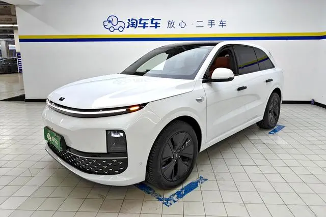 Li Auto Ideal L6 Pro version