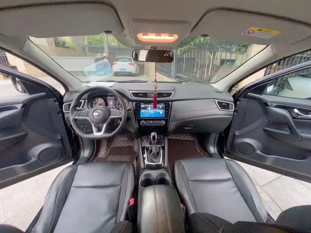 Nissan Qashqai 2.0L CVT Smart Edition