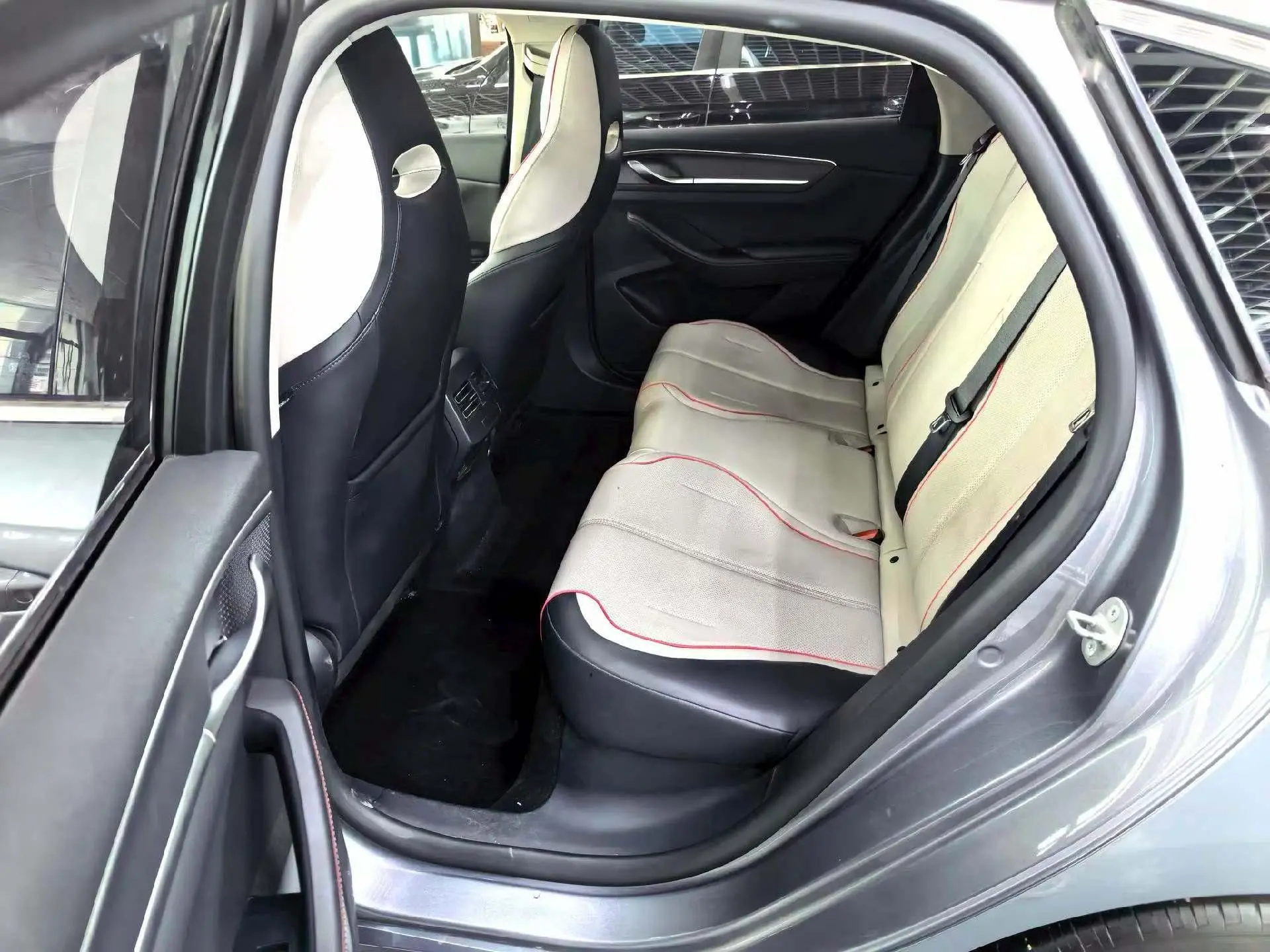 BYD Destroyer 05 DM-i Champion Edition 55KM Luxury