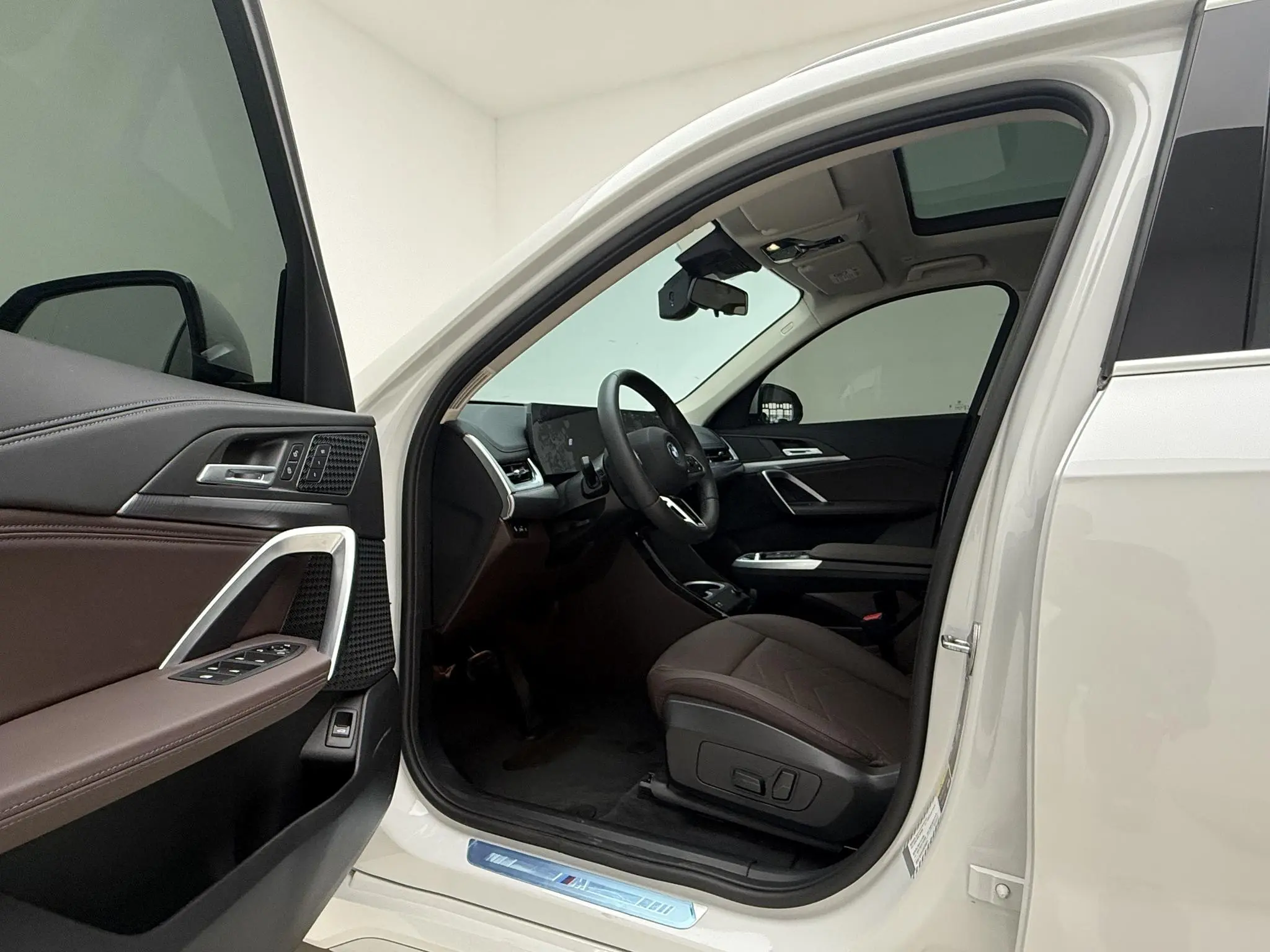 BMW BMW iX1 eDrive25L M sports suit