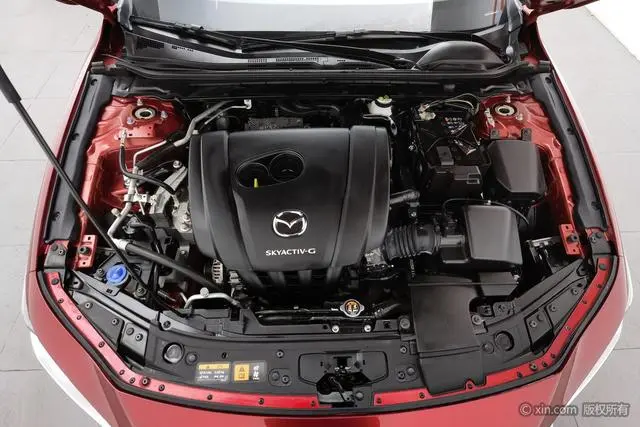Mazda Mazda 3 Angkesaila 2.0L automatic quality dazzling version