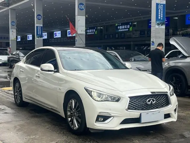 Infiniti Infiniti Q50L 2.0T Yixiang Edition Country VI
