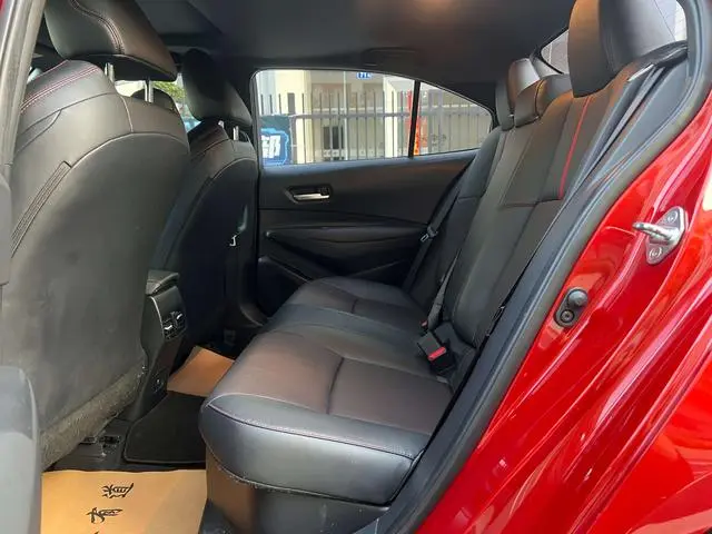 TOYOTA Lei Ling Dual engine 1.8H E-CVT sports version