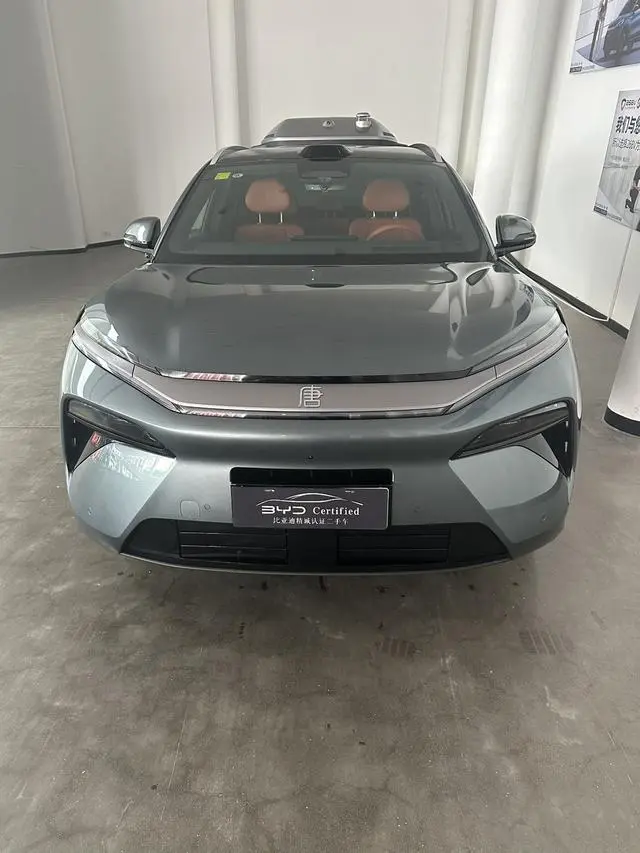 BYD Tang L DM DM-p 175KM four-wheel drive drone player version