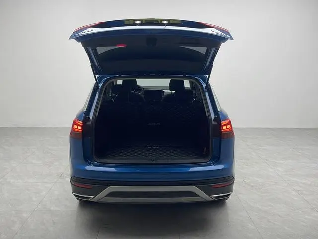 Volkswagen Tanyue 330TSI two-wheel drive luxury country V