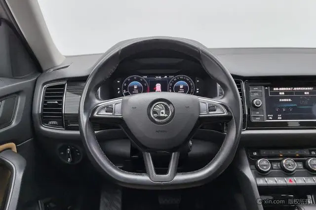 Skoda Kodiak GT ZI330 two-wheel drive deluxe edition Country VI