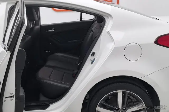 Kia Kia K3 1.6L automatic 15th Anniversary Special Edition GLS