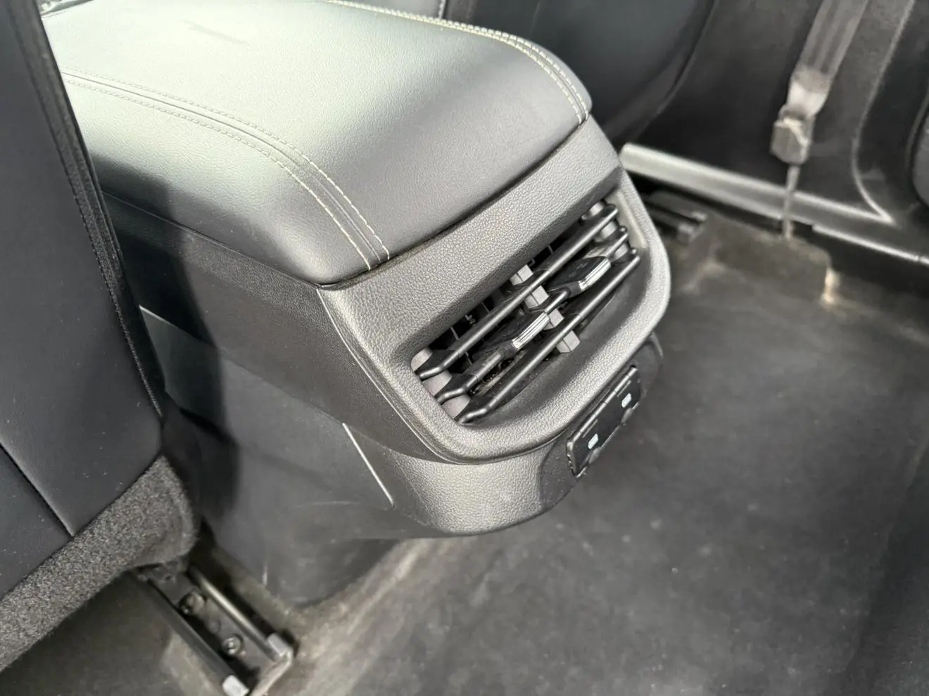 Haval Haval H6 The third generation 2.0T automatic two-wheel drive Max version