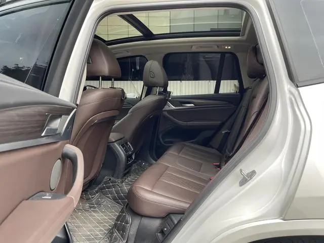 BMW BMW X3 xDrive30i Leading M Yao Ye Set