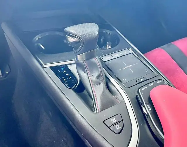 Lexus Lexus UX 260h F SPORT version Country VI