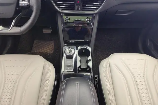 Ford Ruiji EcoBoost 245 four-wheel drive Jiaxiang model
