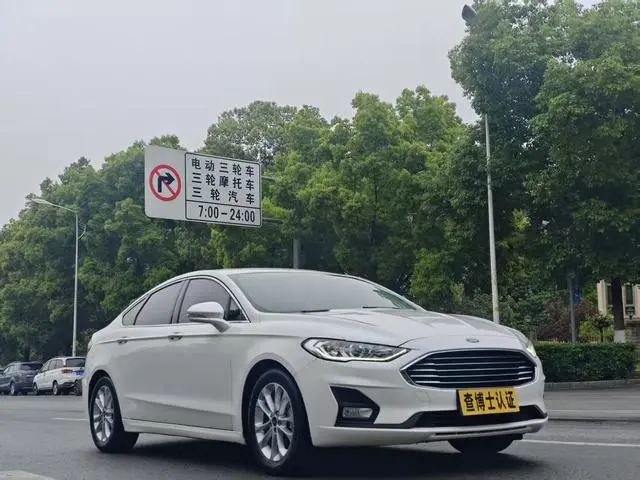 Ford Mondeo EcoBoost 180 fashion type