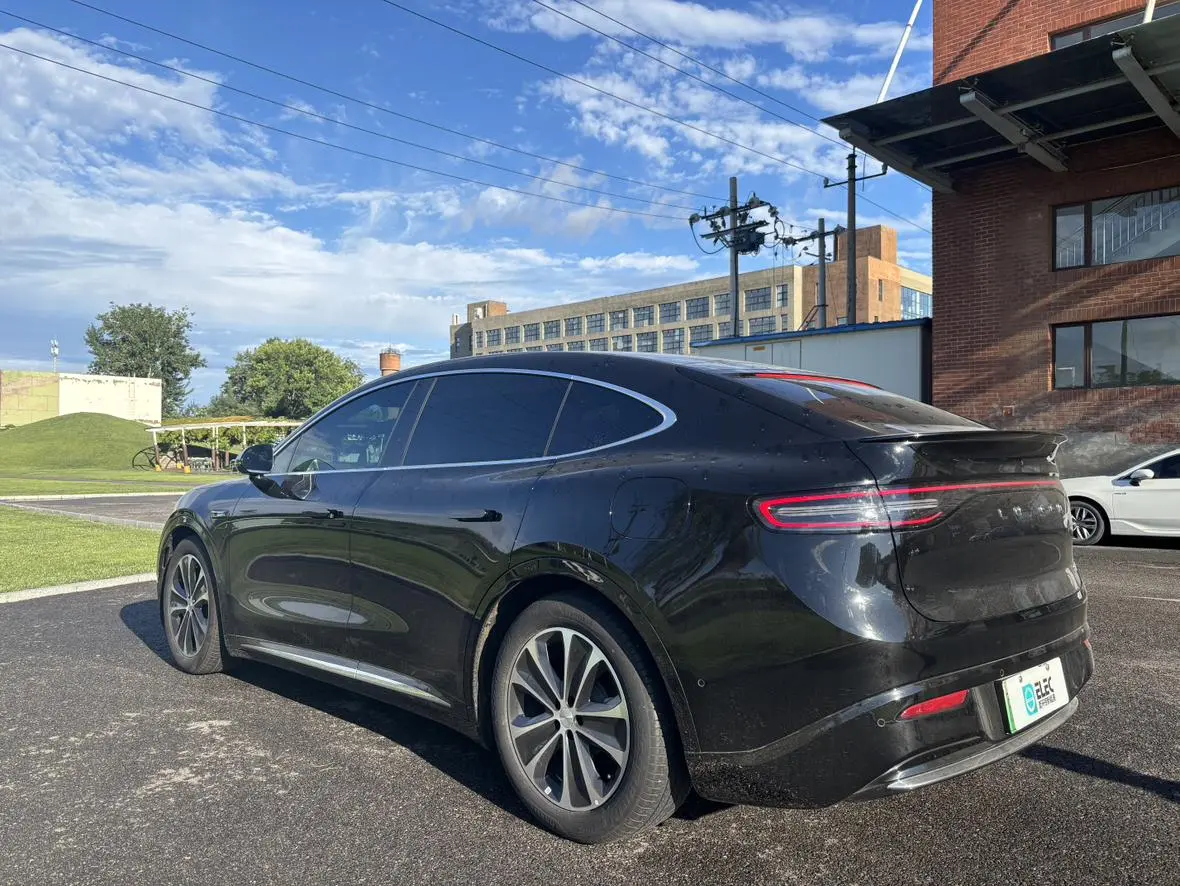 LUXEED Wisdom World R7 Extended range 37kWh Max rear drive version