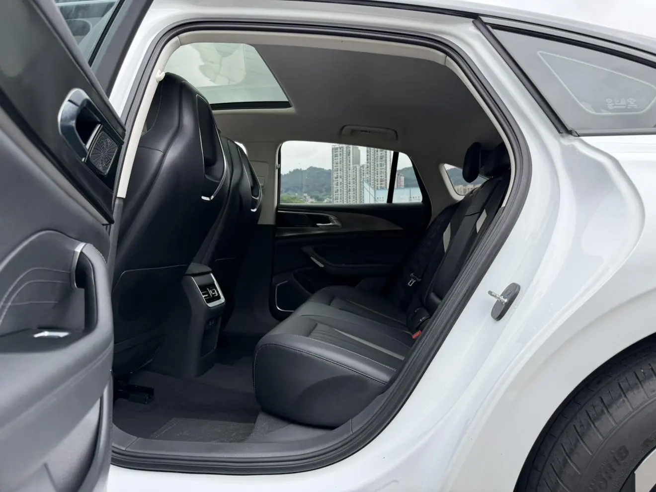 Hongqi Hongqi H6 2.0T to the United States version